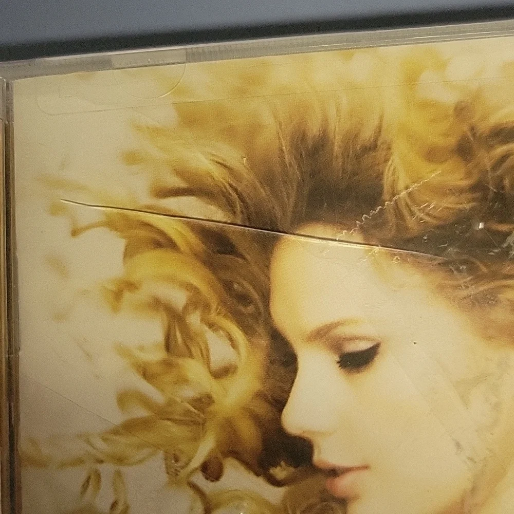 NWT Taylor Swift Fearless CD. - Picture 2 of 5